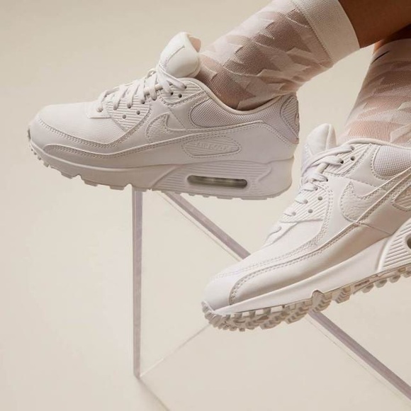 Nike Air Max 90 - Picture 2 of 9
